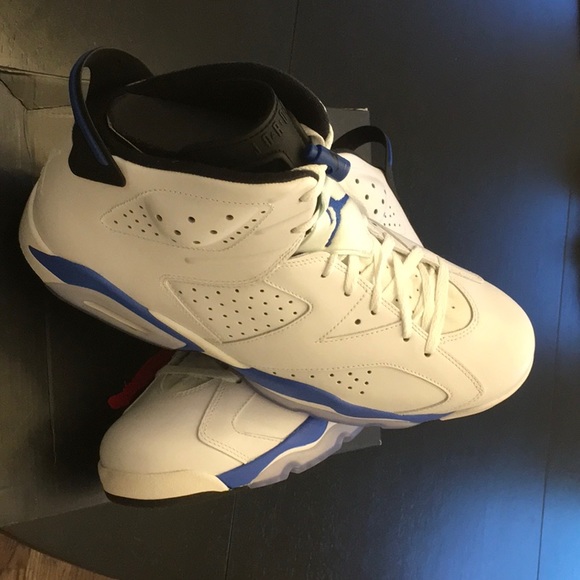 Air Jordan Retro 6 Size 13 - Picture 3 of 3